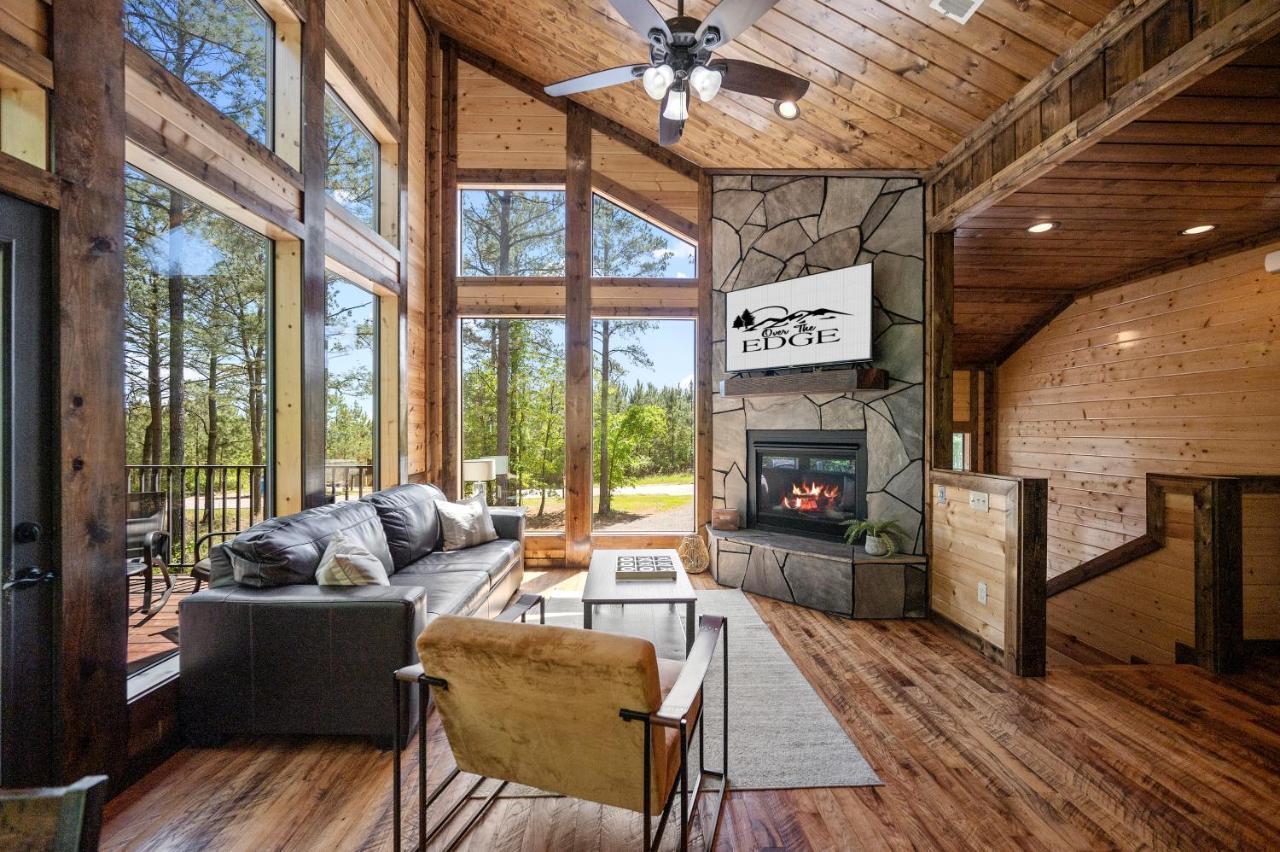 Over The Edge Holiday home Broken Bow