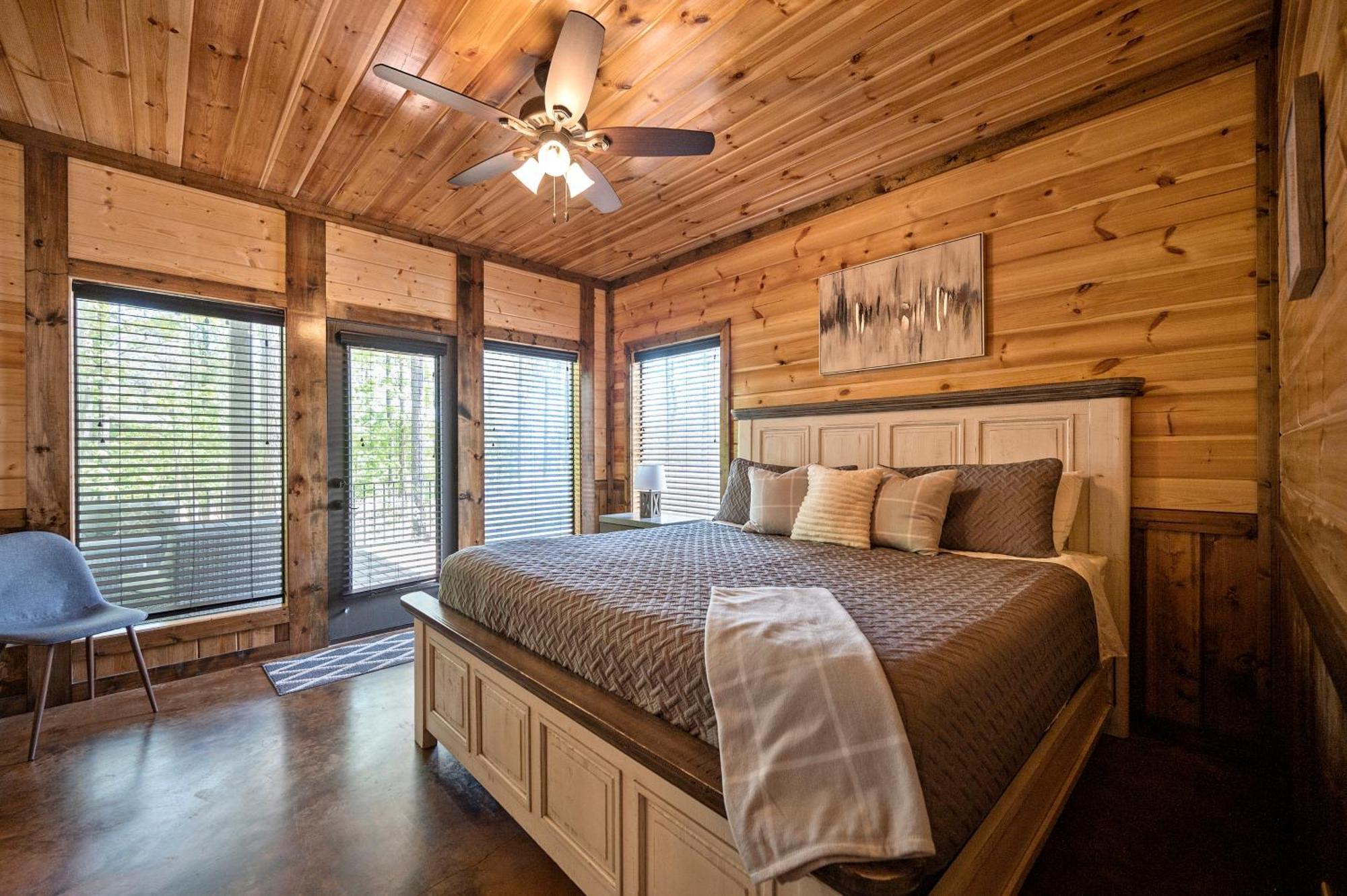 Over The Edge Holiday home Broken Bow